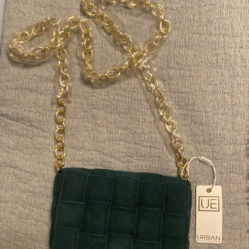 Urban Expressions Crossbody purse, chain strap. NWT, never carried